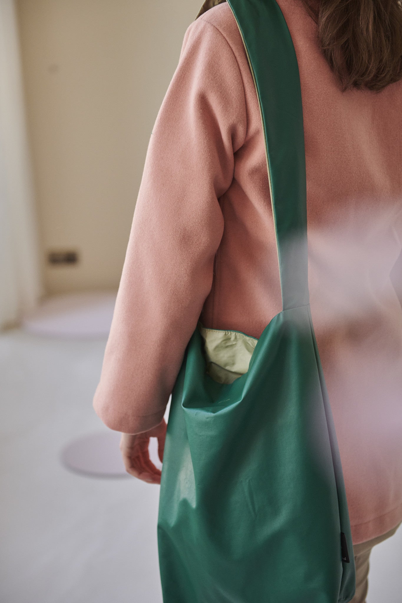 tinne + mia cross Feel good bag - aventurine | get it on