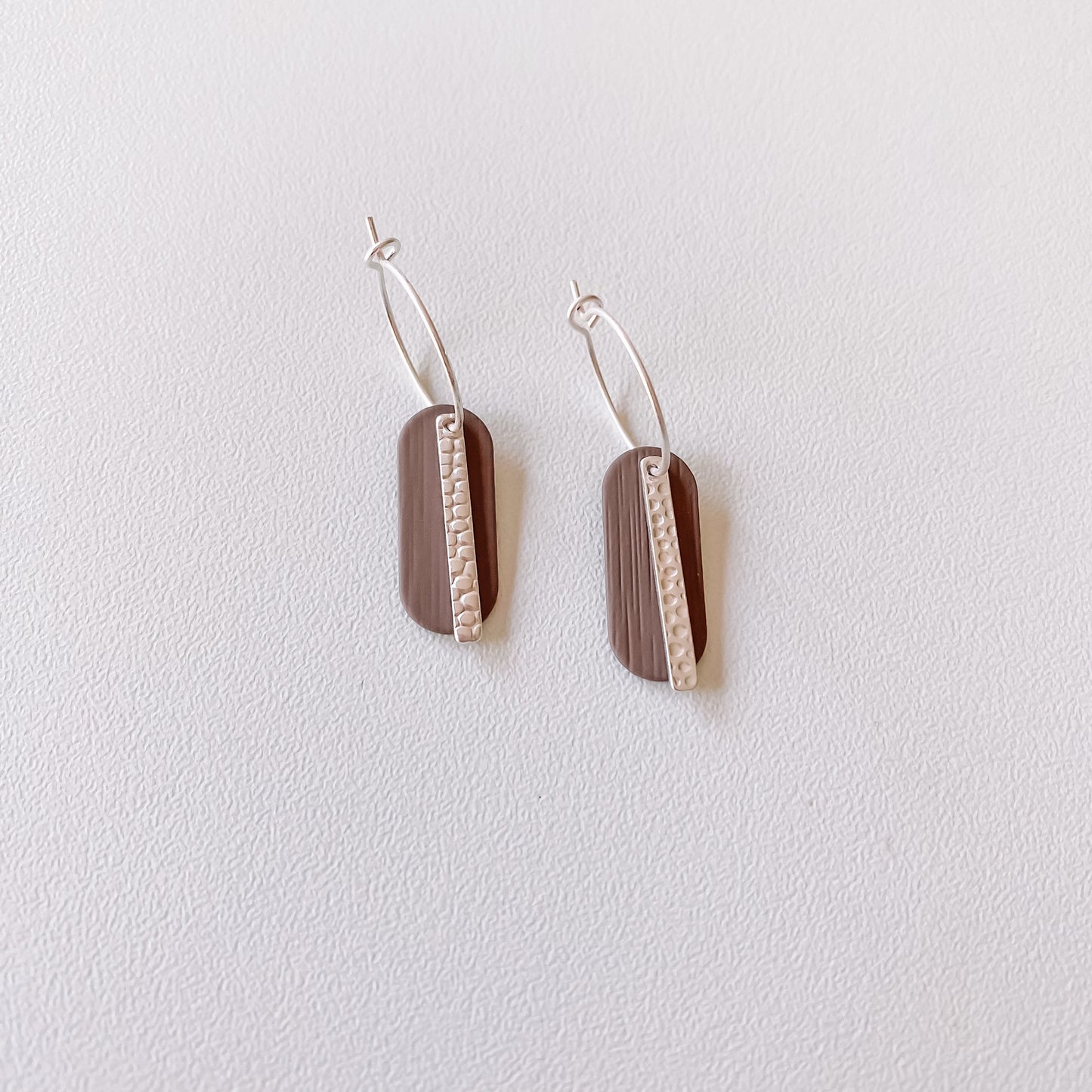 Le marché sucré: oorbellen - zilver en grijs