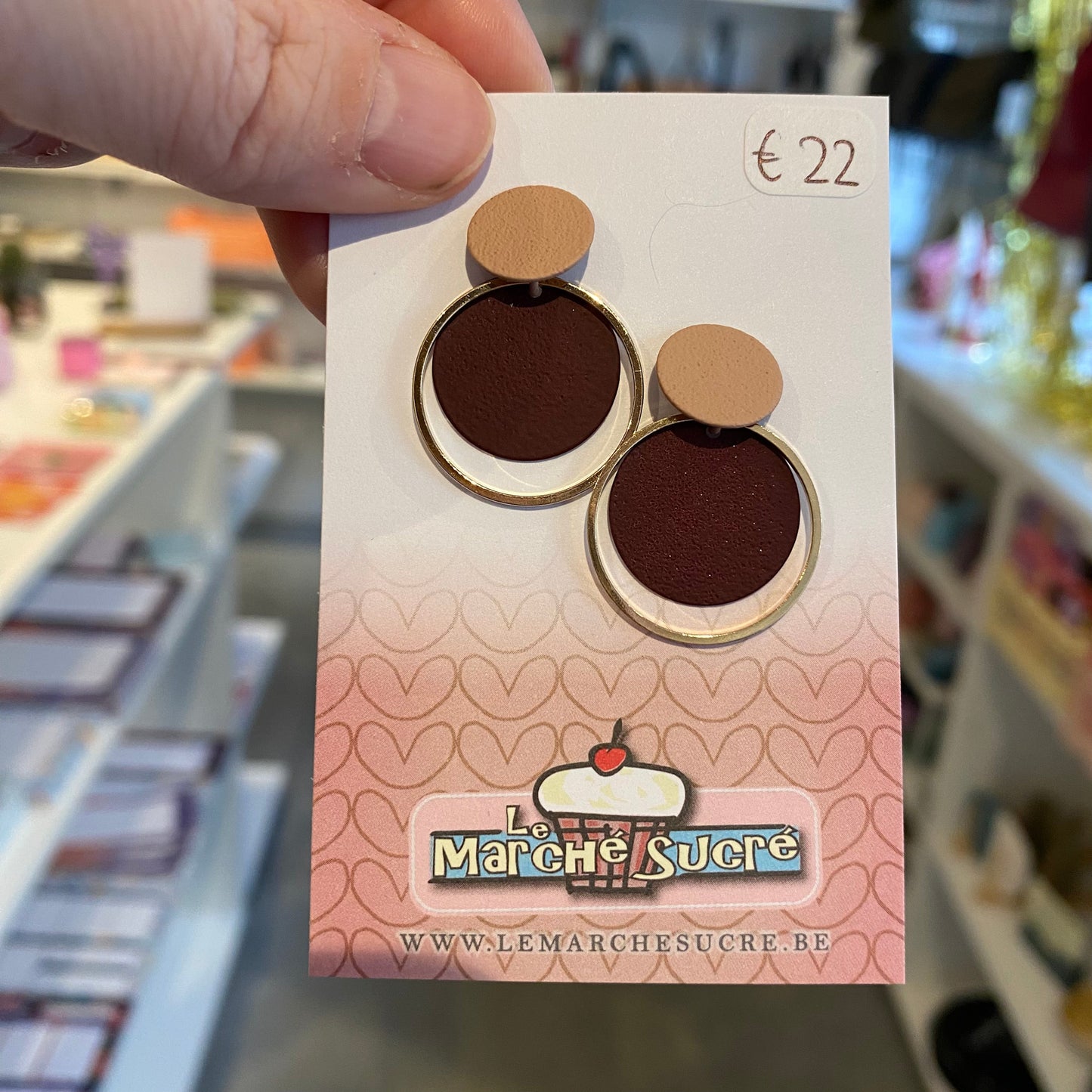 Le marché sucré: oorbellen stekers - taupe + aubergine + goud