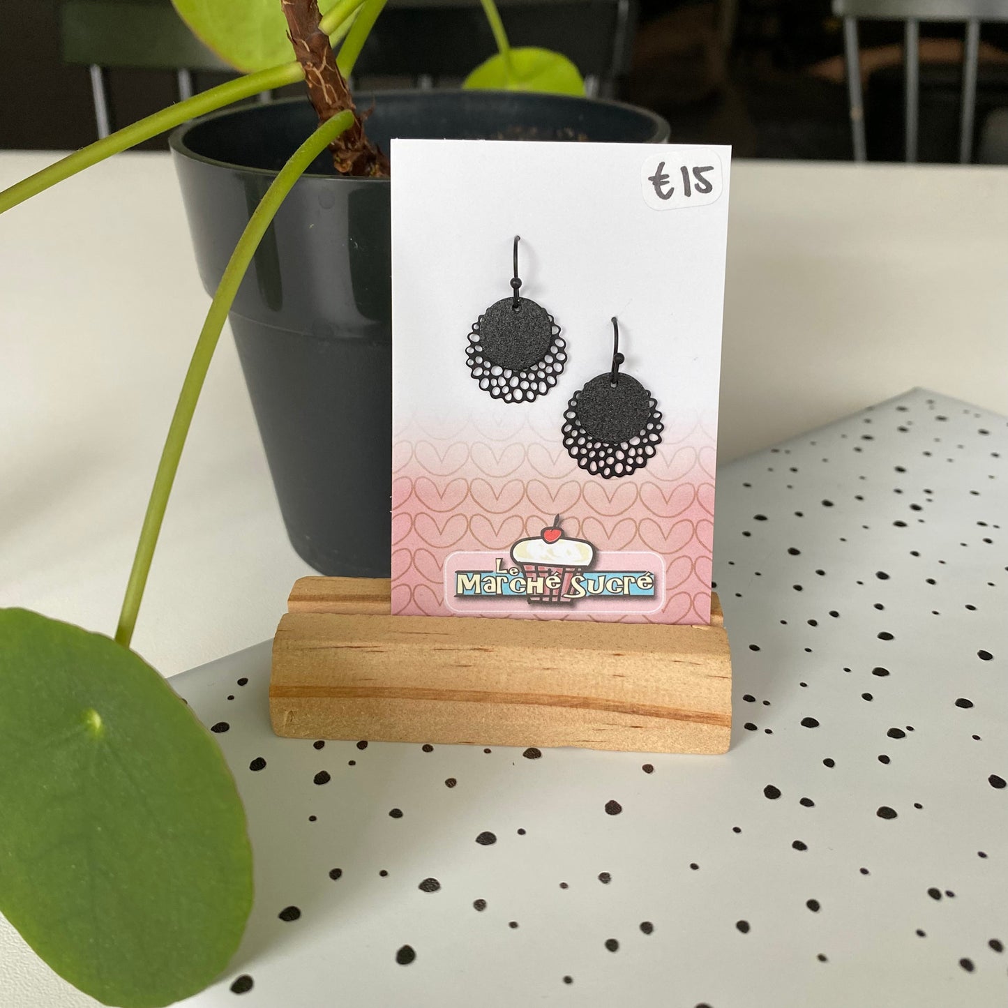 Le marché sucré: oorbellen - zwart