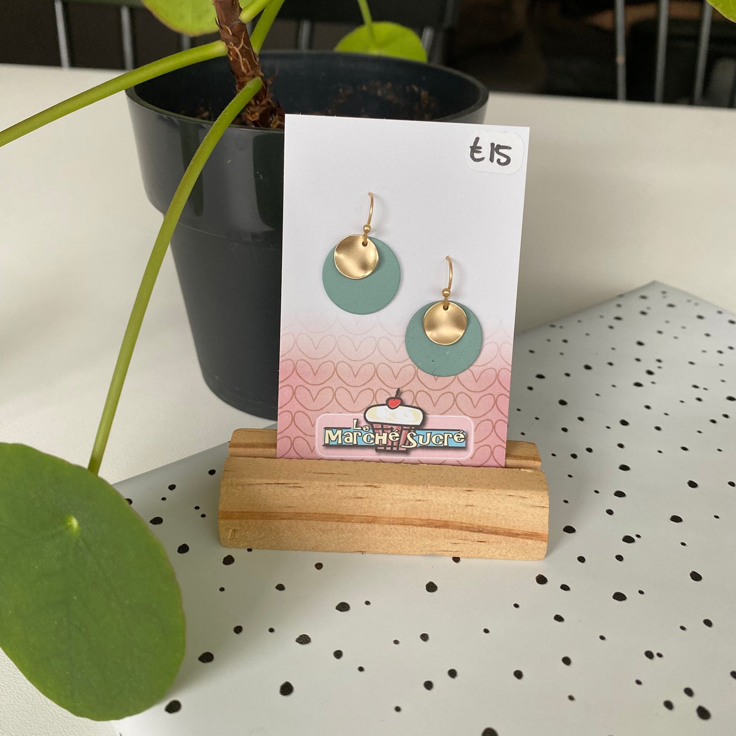 Le marché sucré: oorbellen - goud + ijsblauw