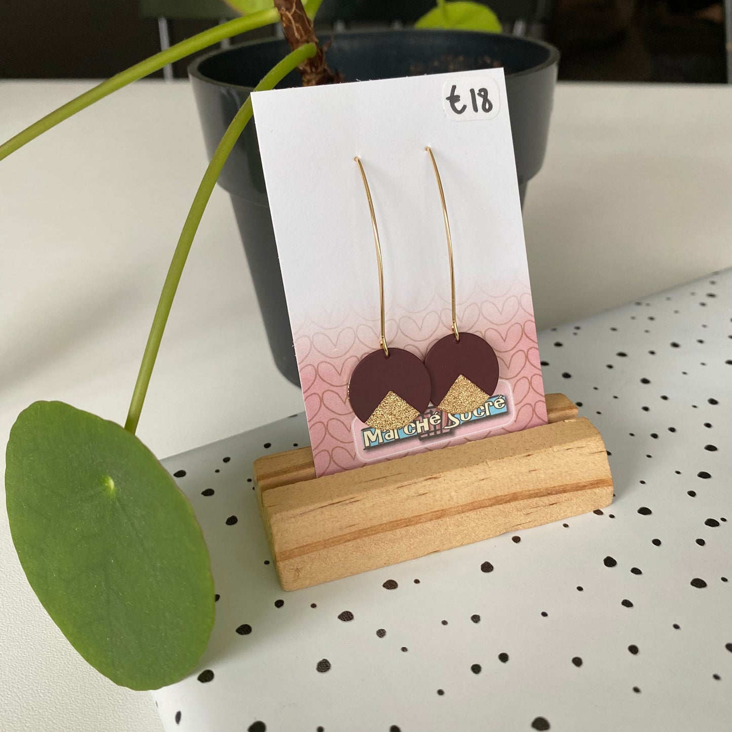 Le marché sucré: oorbellen - goud + aubergine