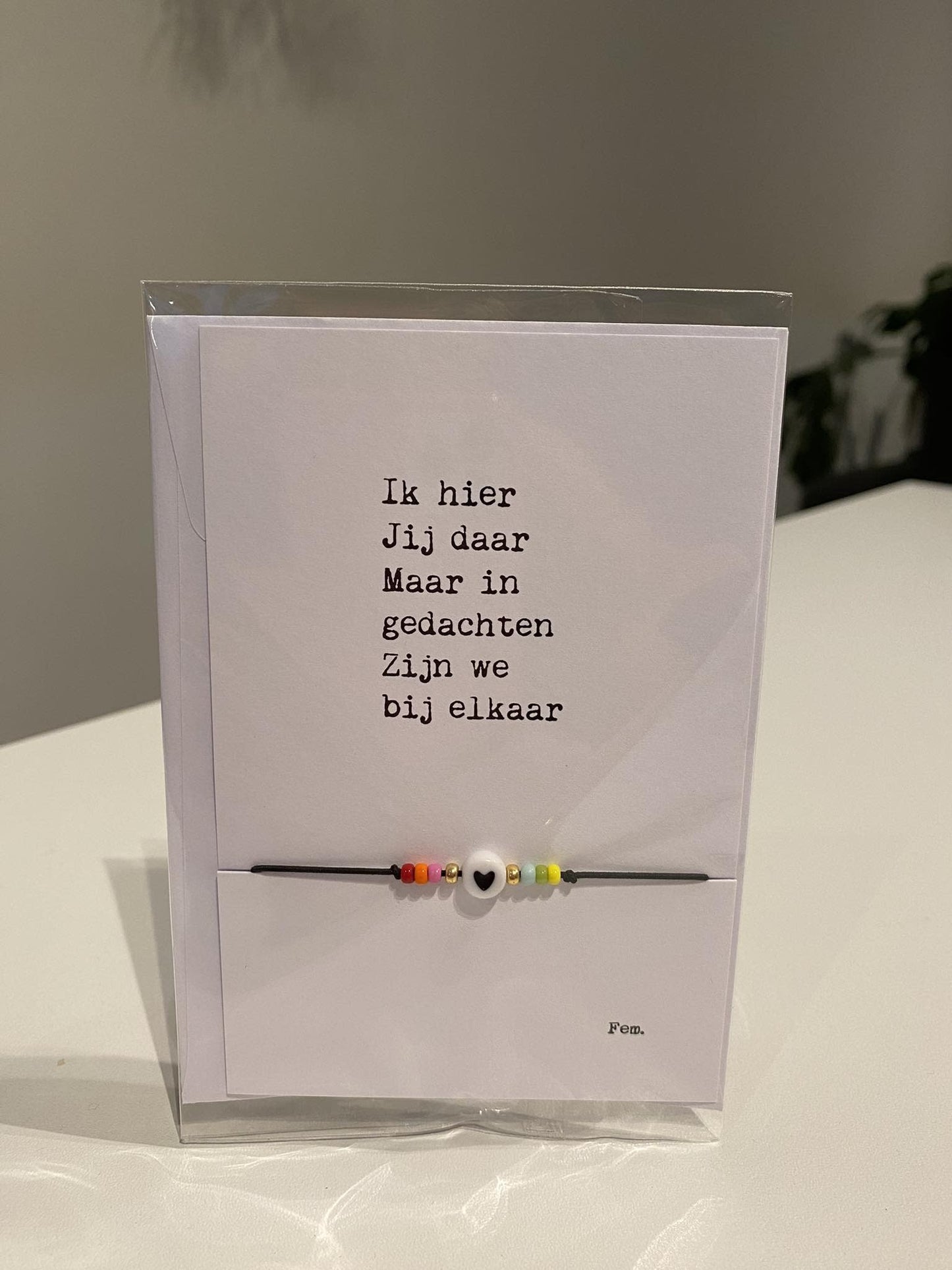 Papierpleziertjes - armbandplezier - ik hier, jij daar