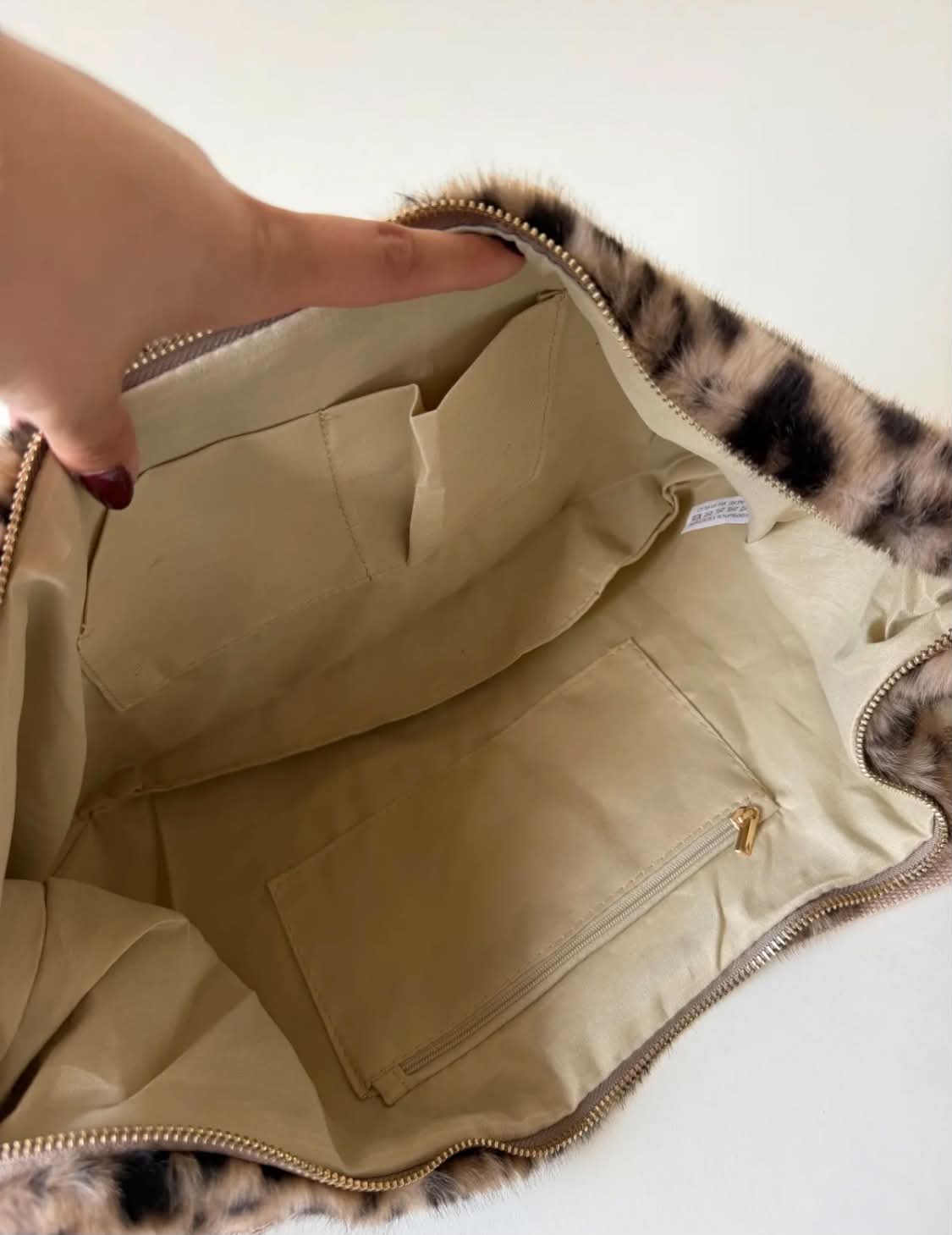 Fluffy half moon bag | grote zachte schoudertas (verschillende kleurtjes)