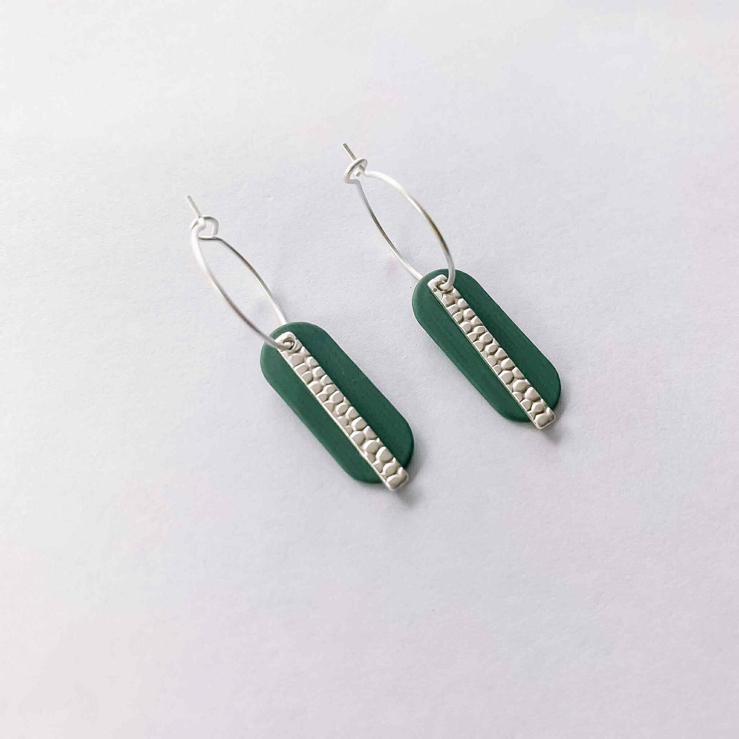 Le marché sucré: oorbellen zilver en zeegroen