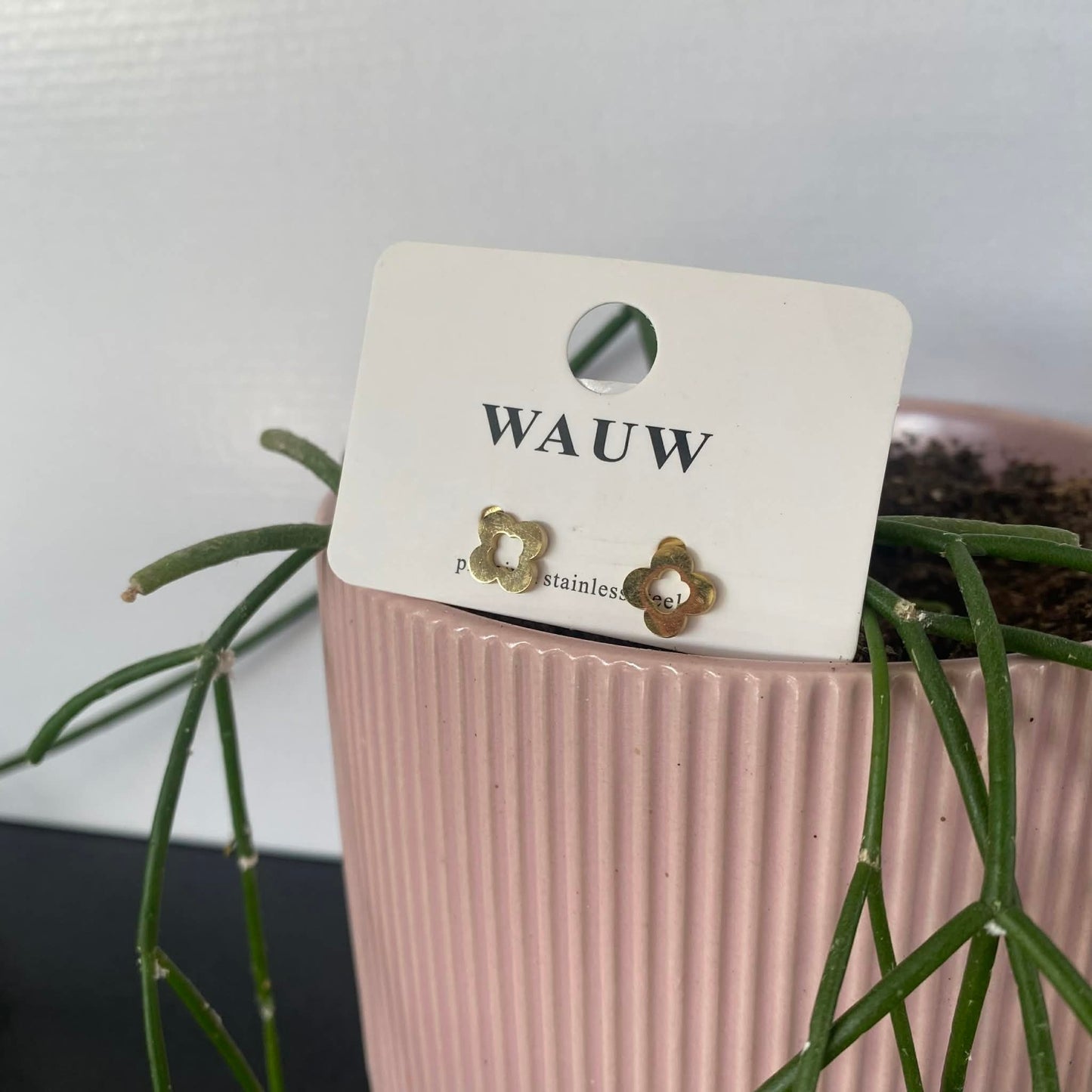 Wauw: oorbellen - bloemetjes open