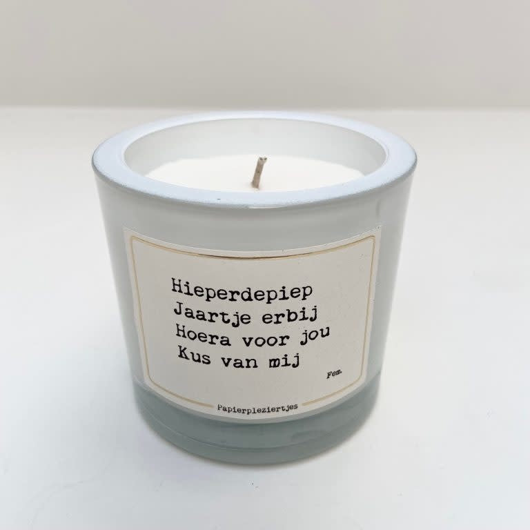 Papierpleziertjes: geurkaars Hieperdepiep