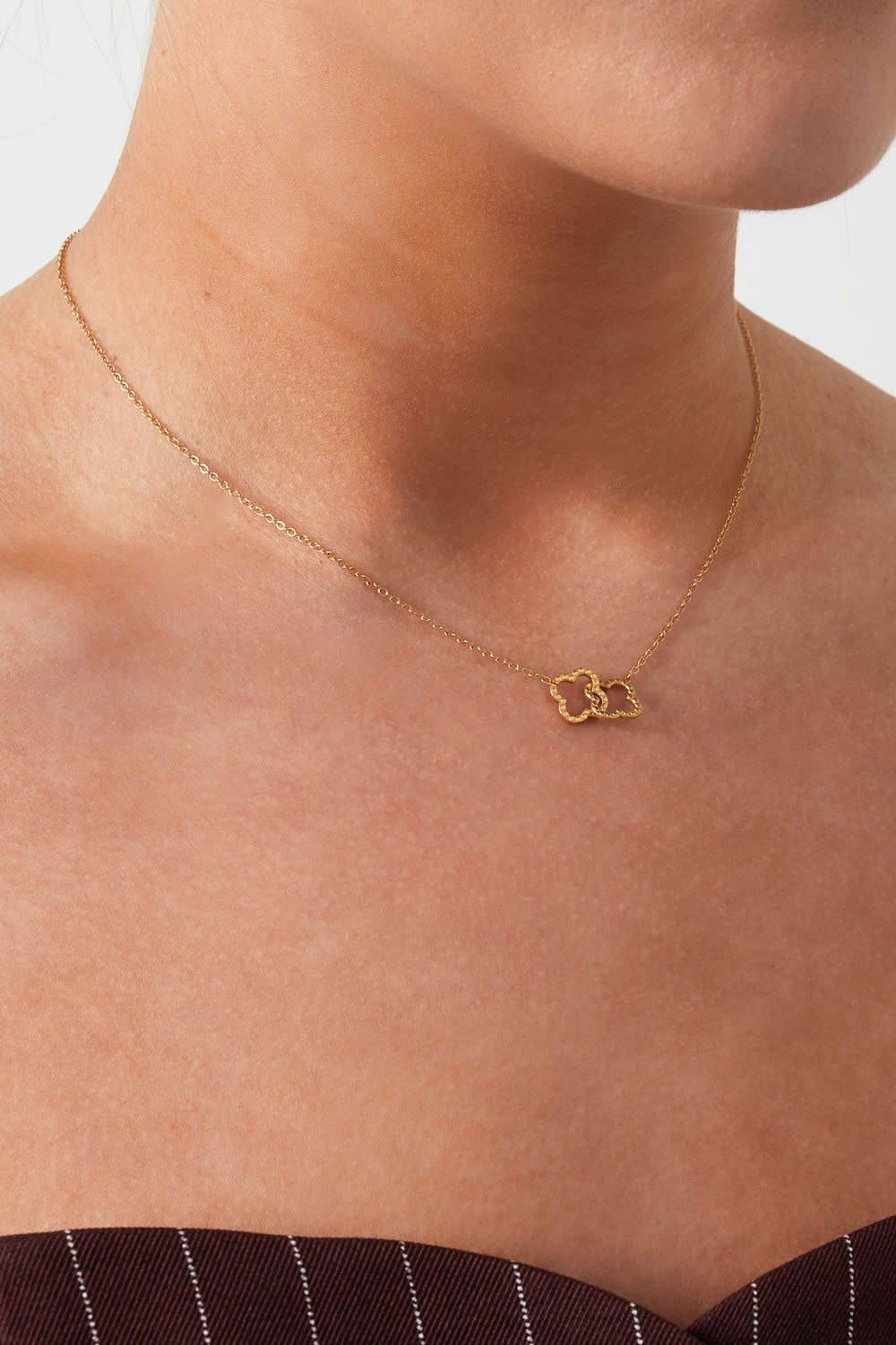 Yehwang: ketting