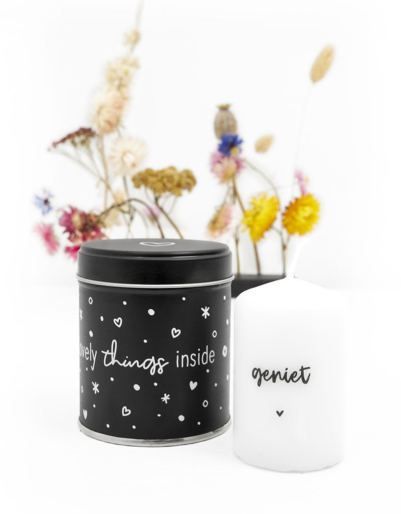 Zoedt cadeaublikje met kaarsje met tekst Geniet