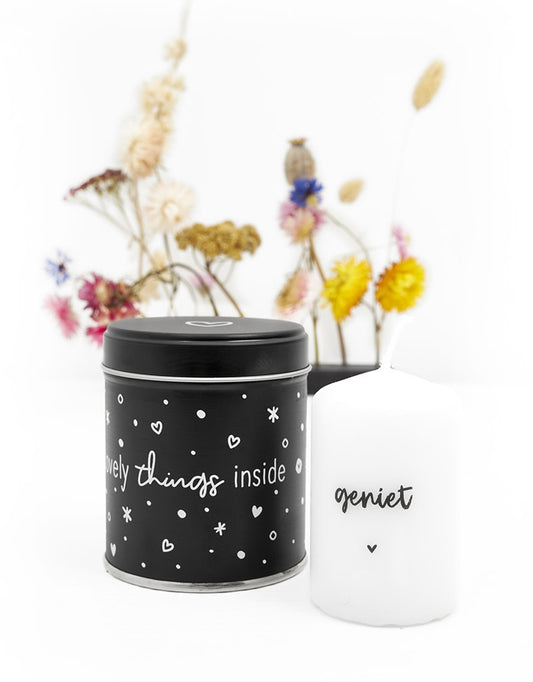 Zoedt cadeaublikje met kaarsje met tekst Geniet