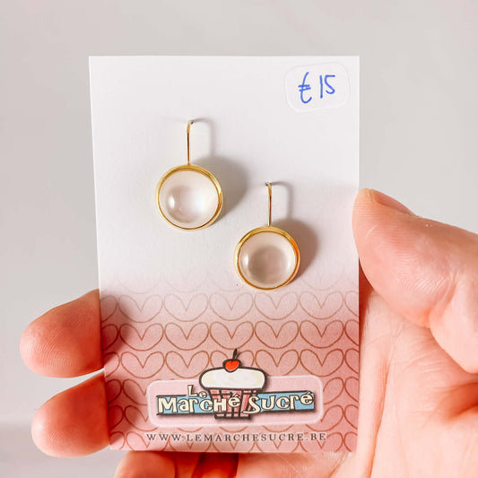 Le marché sucré: oorbellen goud en wit
