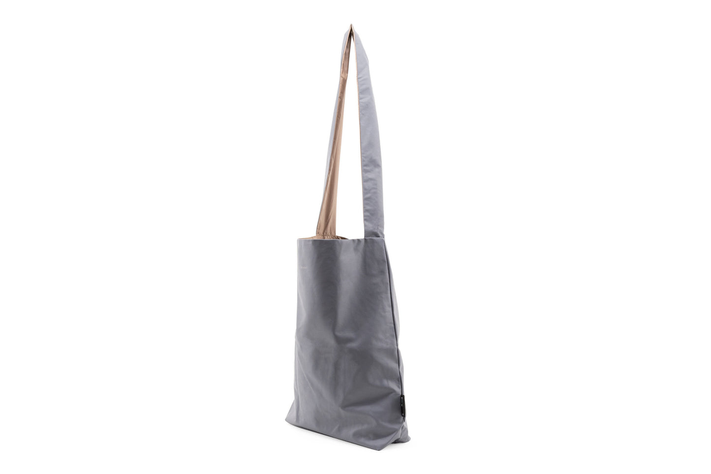 tinne + mia cross Feel good bag - quicksilver | be mine