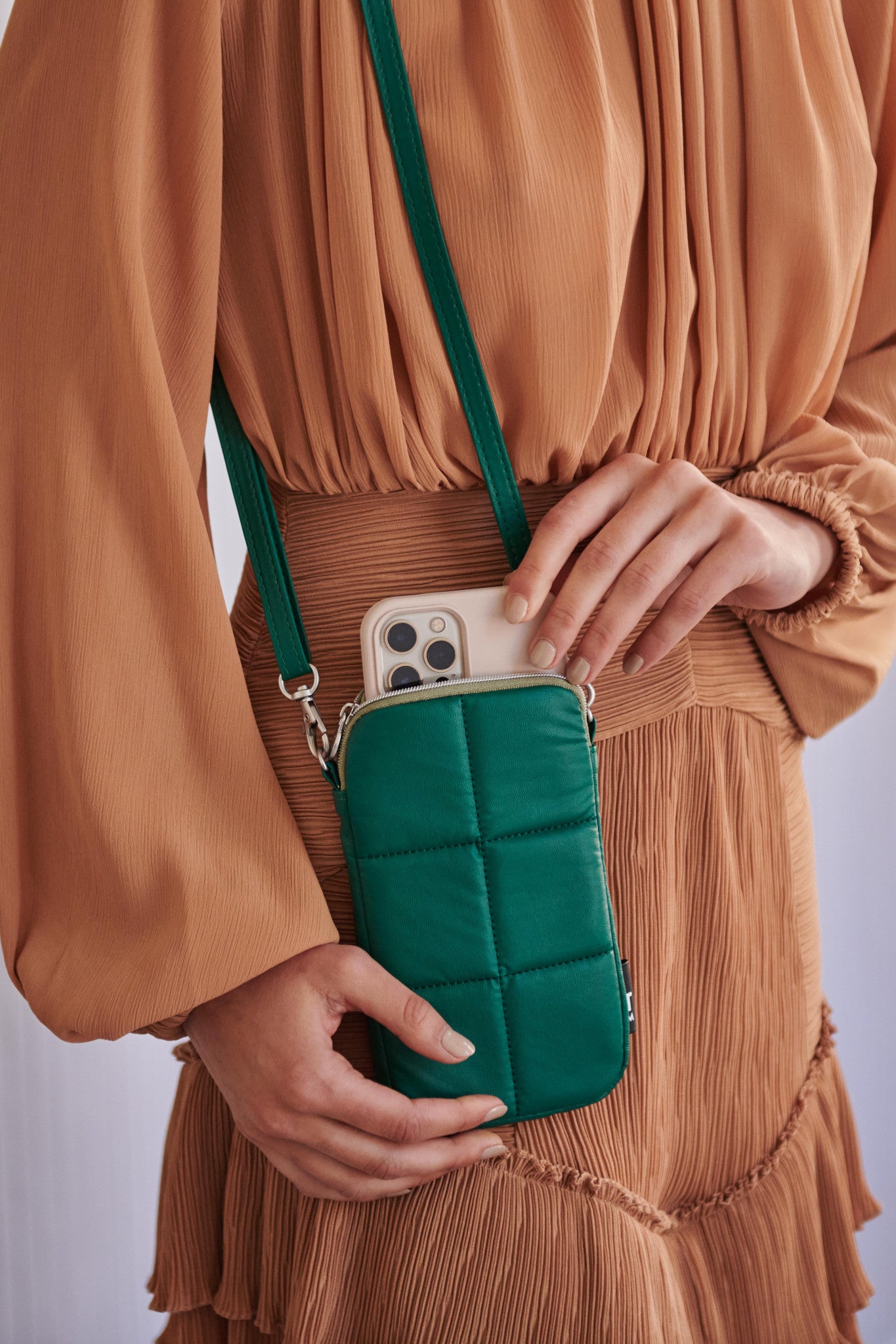 Tinne + Mia: Luce • puffy phone pouch