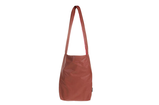 tinne + mia cross: Feel good bag - red wood | Joie de Vivre