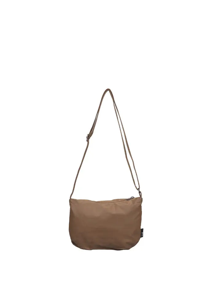 Tinne + Mia: Cross body baggy | beaver fur