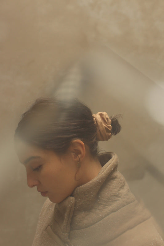 Monk & anna: scrunchie - linen birch