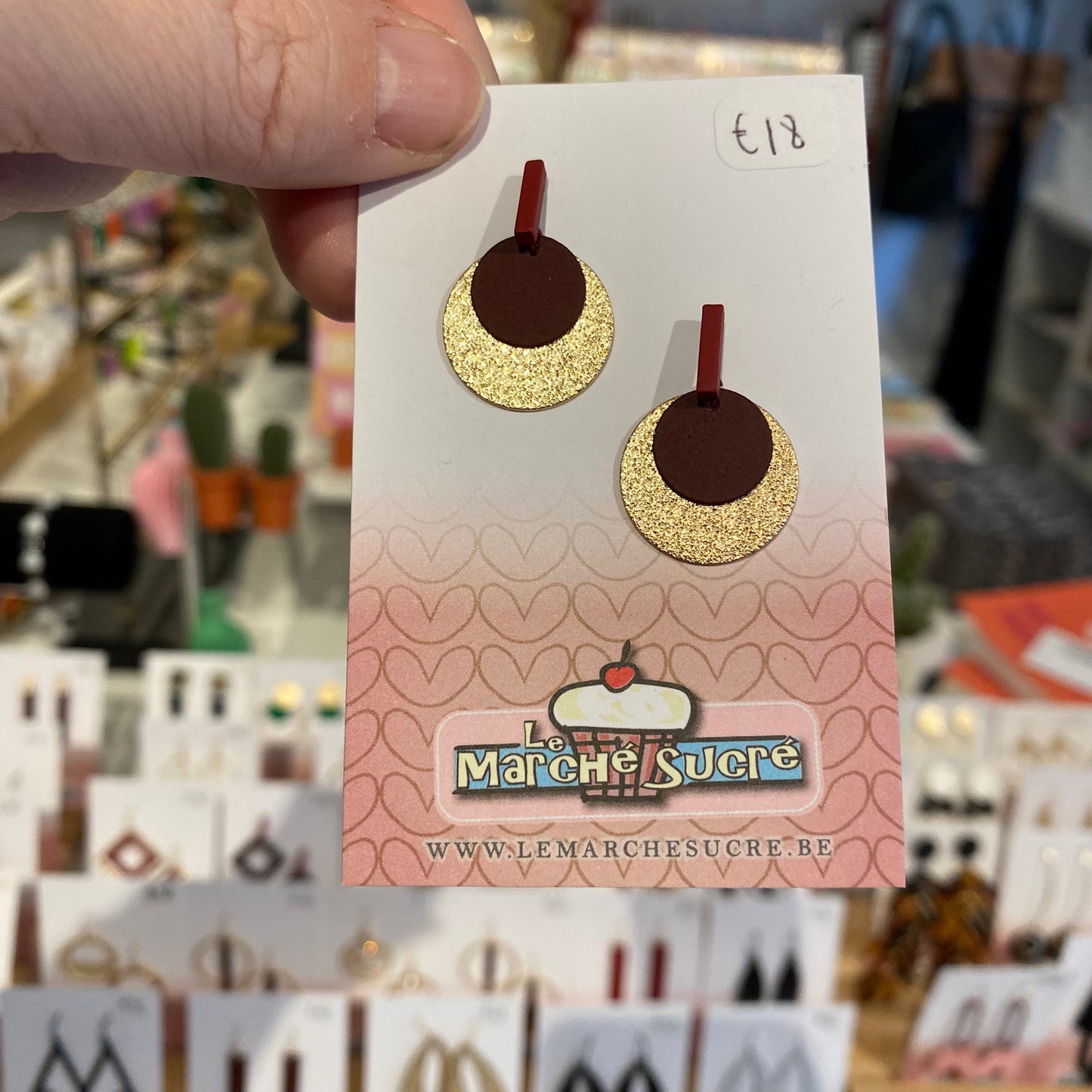 Le marché sucré:  oorbellen stekers - goud + aubergine + bordeaux