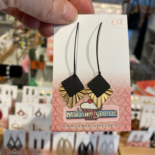 Le marché sucré:  oorbellen hangers - goud + zwart