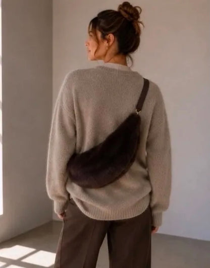 Fluffy half moon bag | grote zachte schoudertas (verschillende kleurtjes)