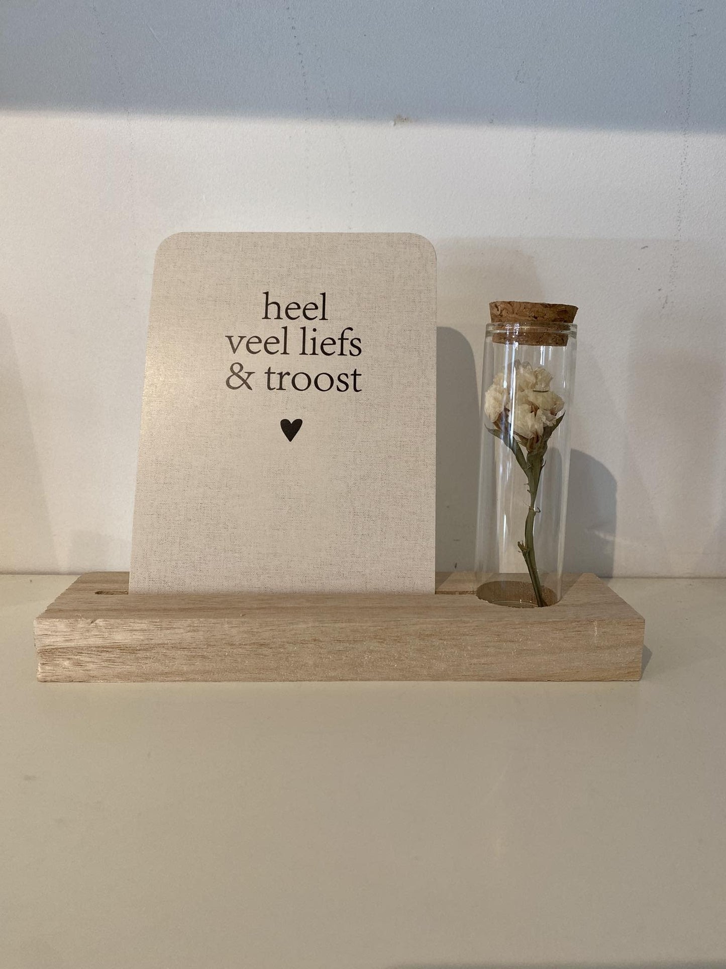 Kaartenhouder met droogbloemetjes 001