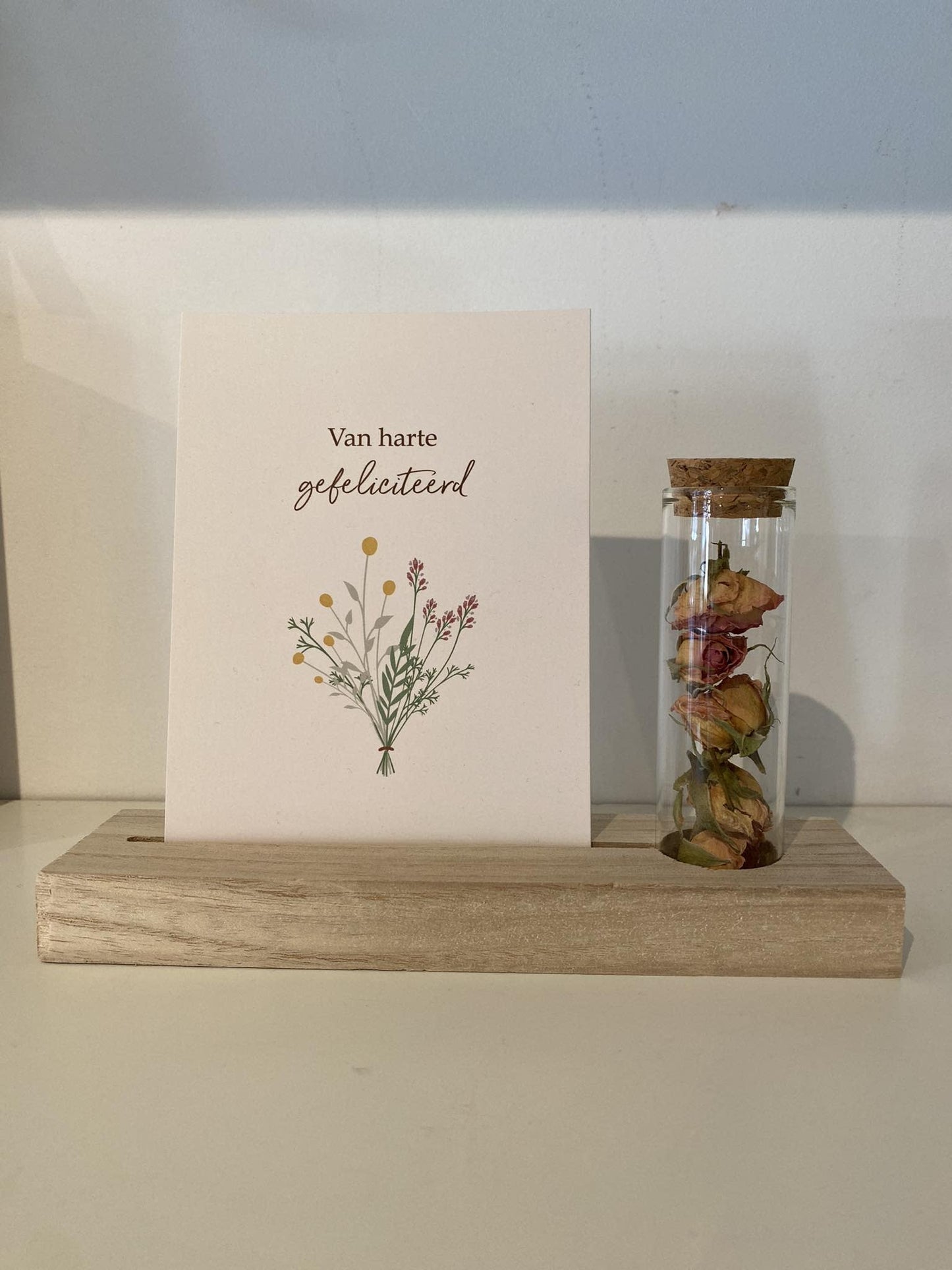 Kaartenhouder met droogbloemetjes 003