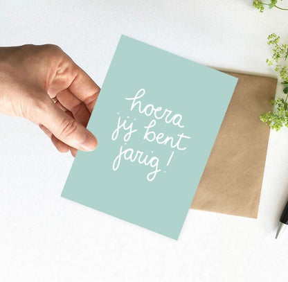 Nynke Ontwerpt: Kaart a6 | Hoera jij bent jarig - Blauw