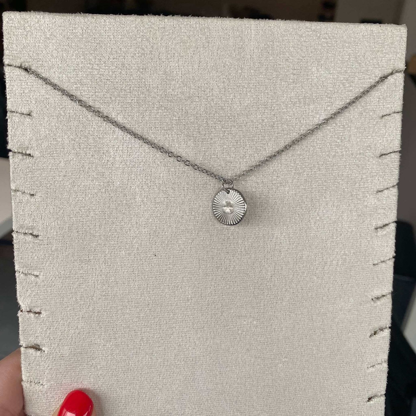 Le marché sucré: ketting met hanger cirkel zilver