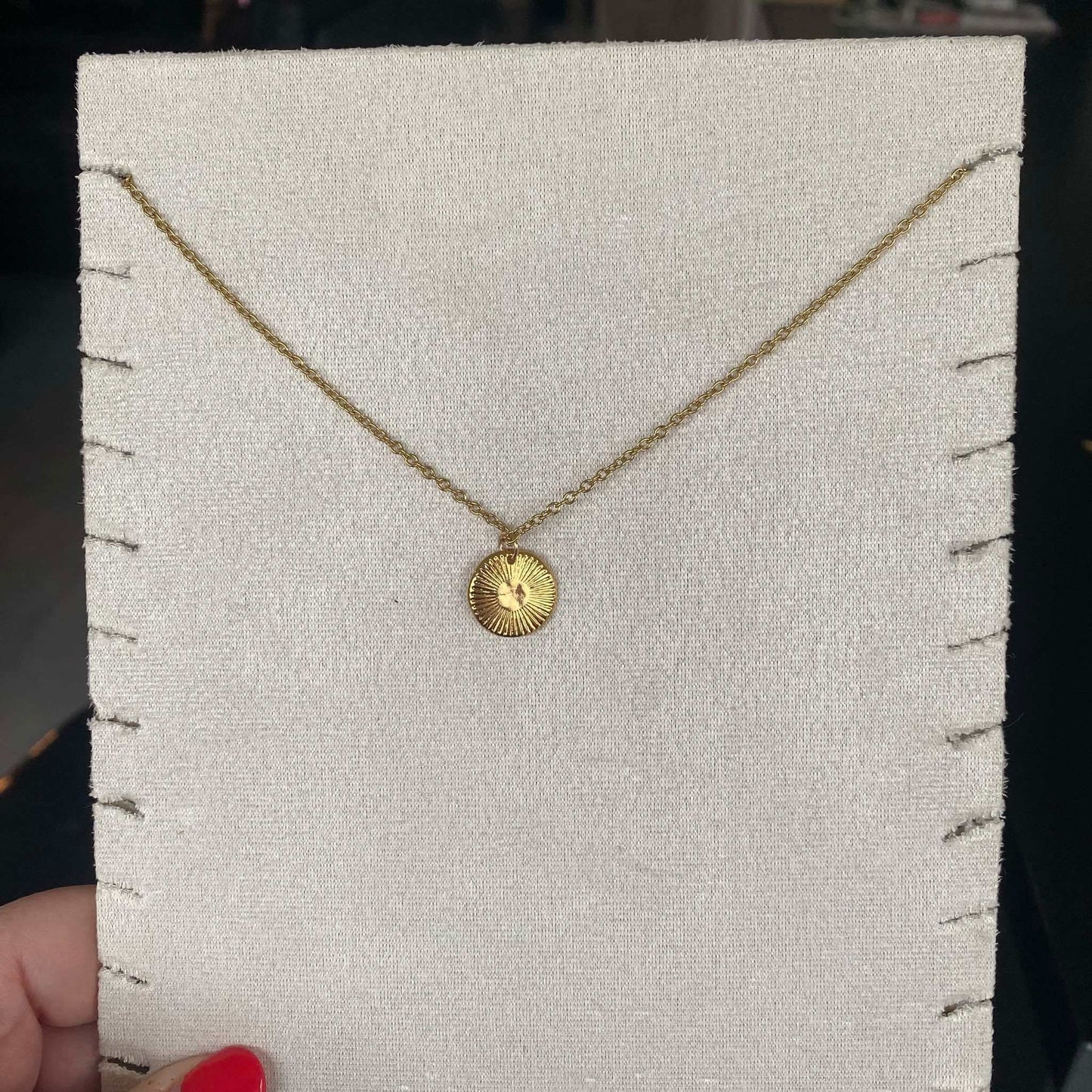 Le marché sucré: ketting met hanger cirkel goud