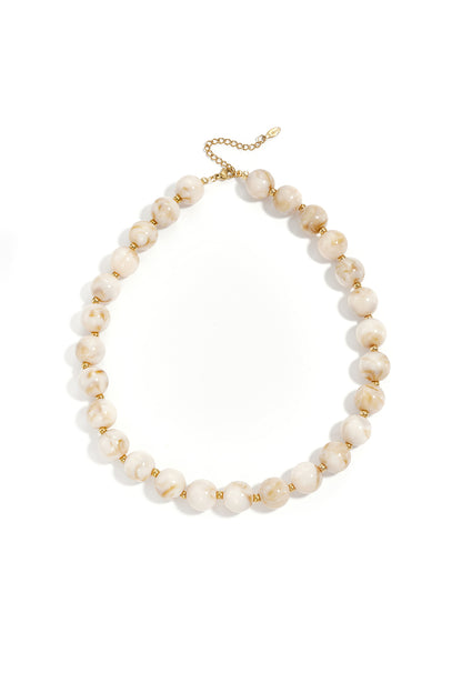 Kralenketting met goude kraaltjes 13.5mm