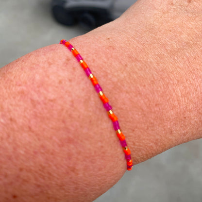 Armbandje op elastiek Miyuki kralen - oranje en fuchsia