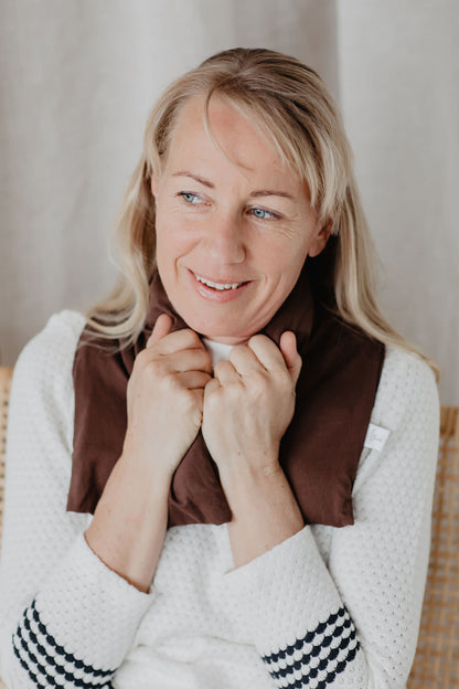 Janneke's Warmtesjaal  jersey chocola  | biologisch lijnzaad