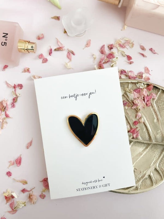 Stationery & gift Pin | Een hartje voor jou! zwart