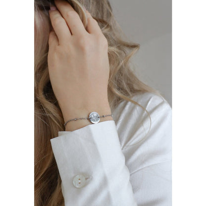 Zilveren geboortebloem armband • een persoonlijk cadeau met betekenis