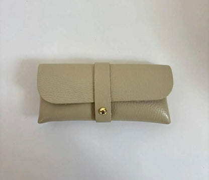 Wauw: Zonnebriltasje leder - beige