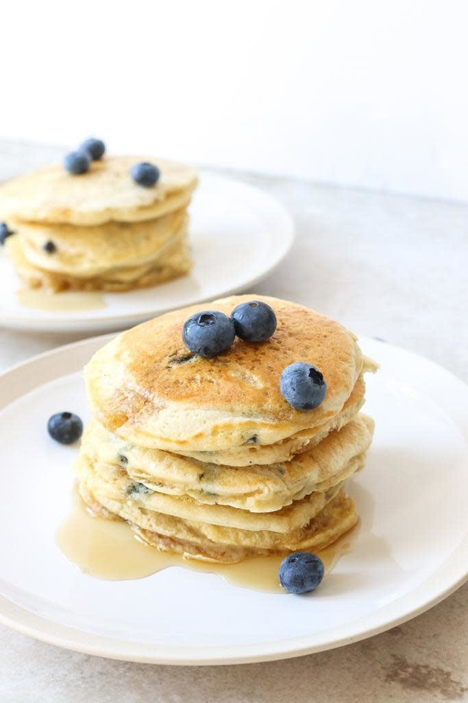 Pineut: Blueberry pancakes