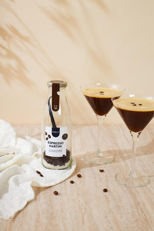 Pineut: Cocktail fles Espresso Martini DIY
