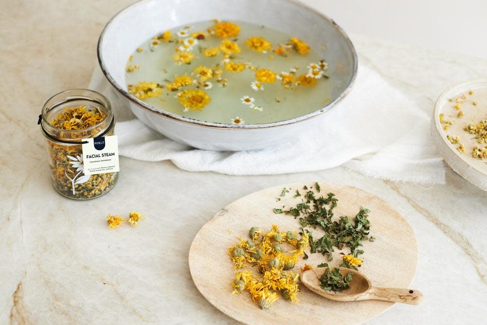 Pineut: facial steam - kamille en pepermunt