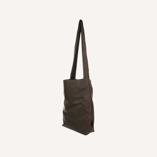 tinne + mia cross: Feel good bag - capers | you're the one