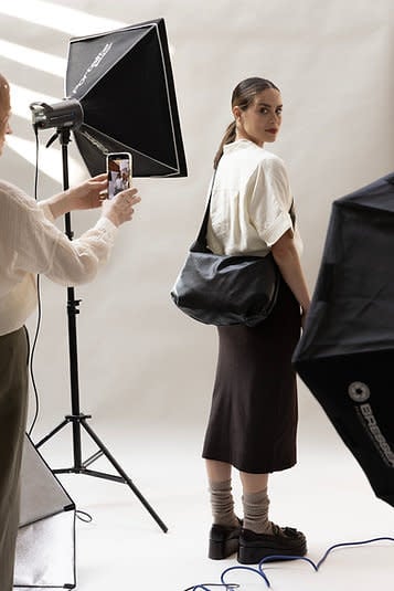Tinne + Mia | Lot bold cross body | black