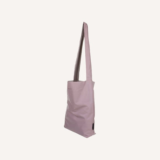 tinne + mia cross: Feel good bag - rose smoke | my darling companion