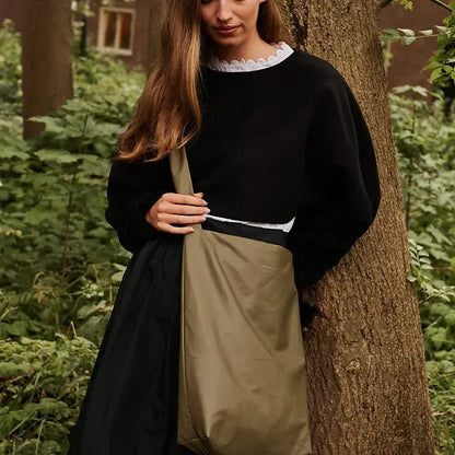 tinne + mia cross: Feel good bag - capers | you're the one