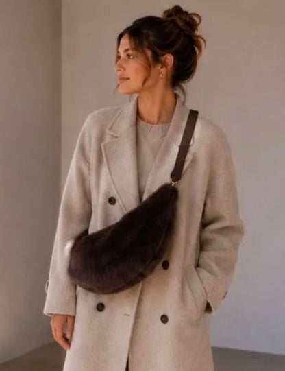 Fluffy half moon bag | grote zachte schoudertas (verschillende kleurtjes)