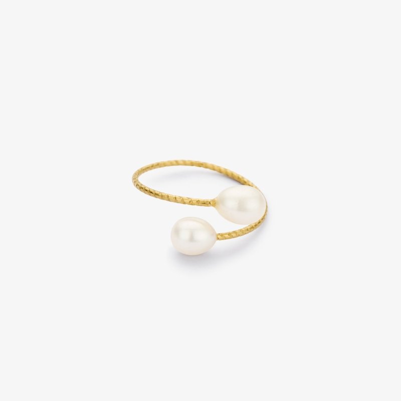 Liet & Joliet: Verstelbare ring met zoetwaterparels in stainless steel - goud