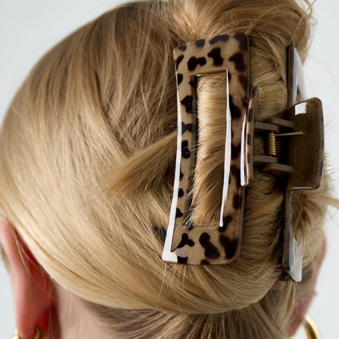 Yehwang: haarclip printje - koffiebruin