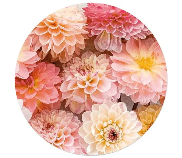 Zoedt: muurcirkel wit 20 cm - foto dahlia's