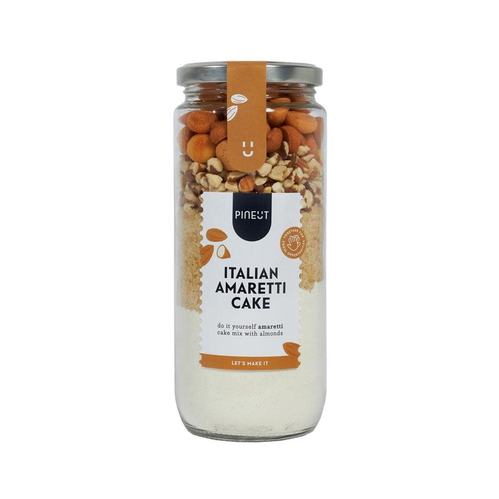 Pineut: cake Pot Italian Amaretti