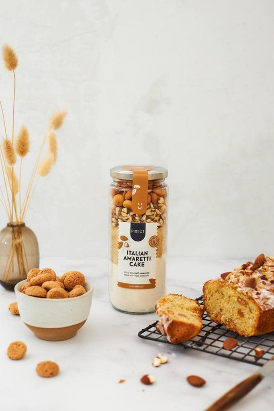 Pineut: cake Pot Italian Amaretti