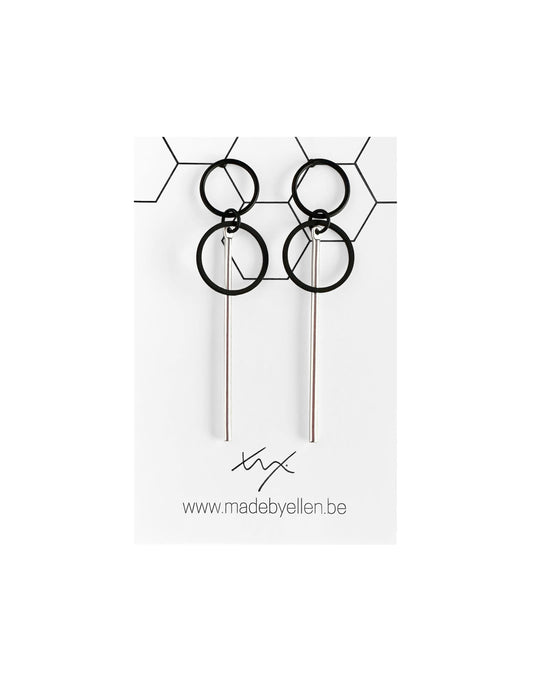 Made by Ellen: oorbellen -  zwart en zilver